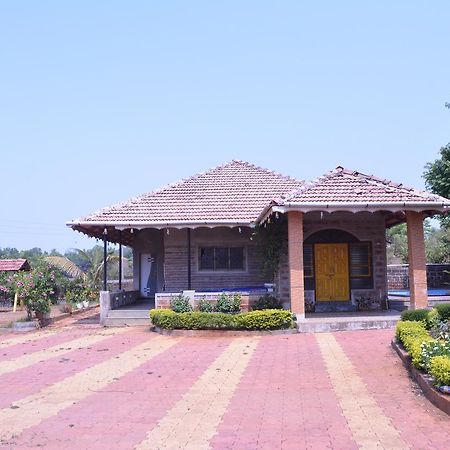 Mango Holiday Resort Kolhapur Luaran gambar
