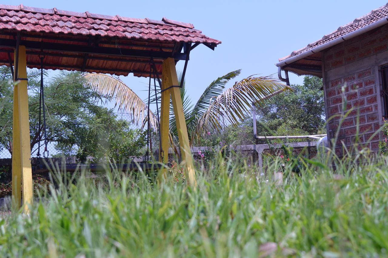 Mango Holiday Resort Kolhapur Luaran gambar